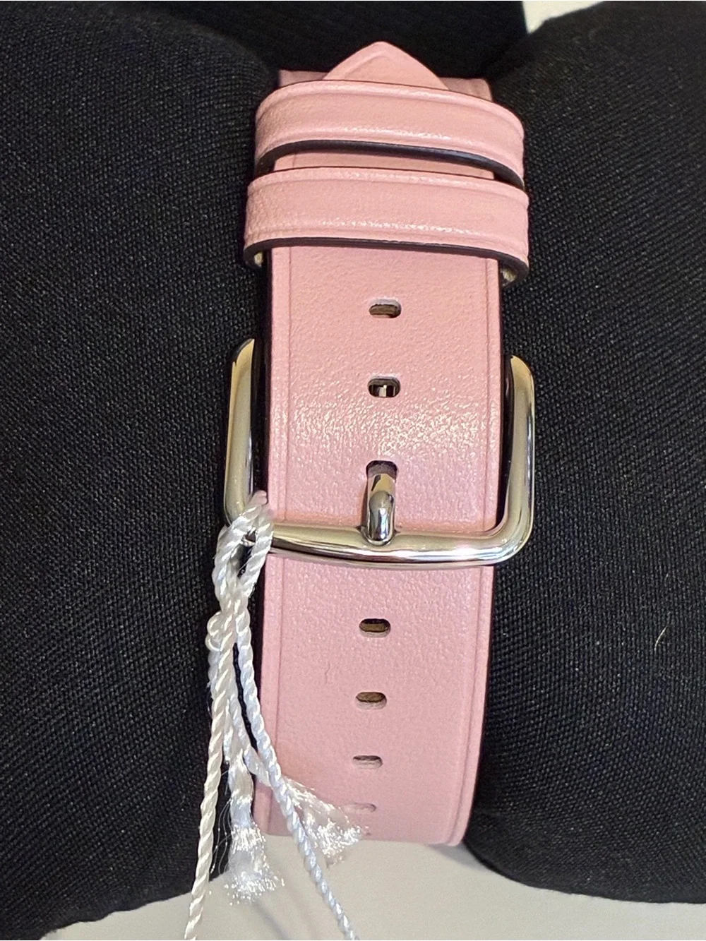Coach Elliot watch featuring a blush leather strap and stainless back- NEW - Picture 4 of 9